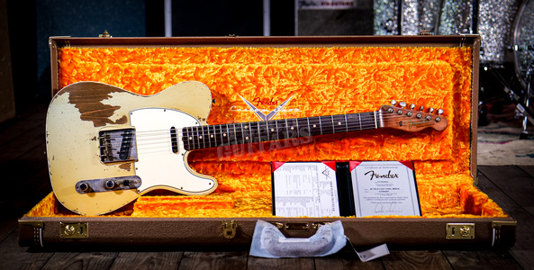 Fender Custom Shop | Masterbuilt by Dale Wilson - '60 Tele Custom Heavy Relic Faded Aged Sonic Blue