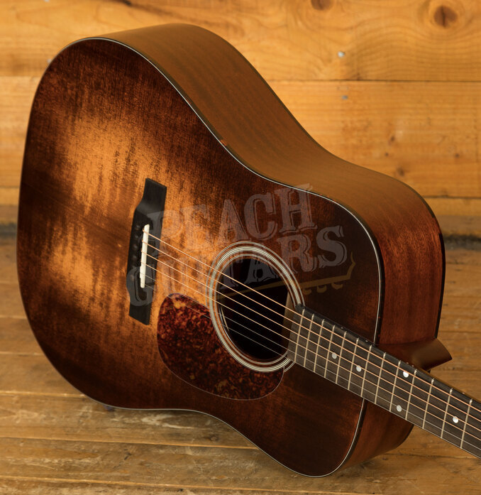 Traditional　Peach　Classic　Eastman　E1D-CLA　Series　Guitars