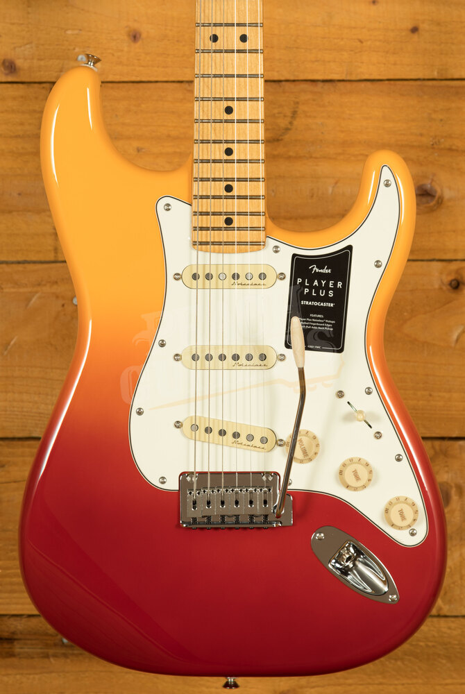 Fender Player Plus Stratocaster | Maple - Tequila Sunrise - Peach