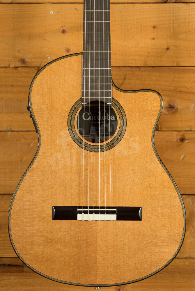Review: Córdoba Fusion 5 is a Crossover Acoustic-Electric Nylon