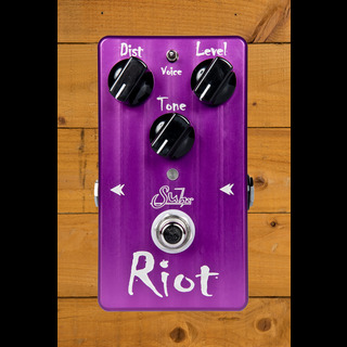 Suhr Riot Distortion Pedal - Peach Guitars