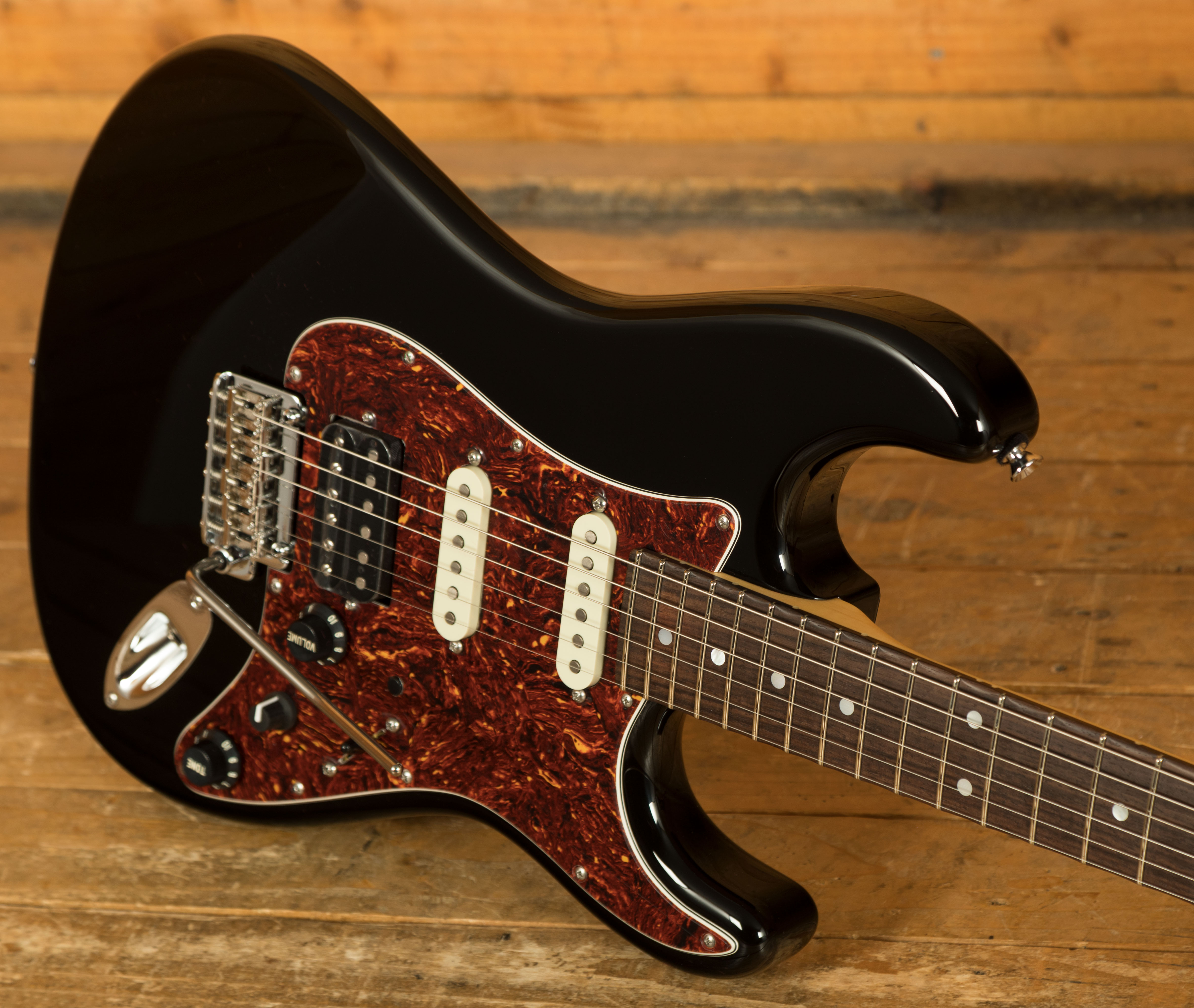 James Tyler Guitars | Black Classic Level 2
